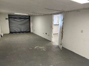 1-10 Tanyard Rd, Huddersfield to rent Interior Photo- Image 1 of 4