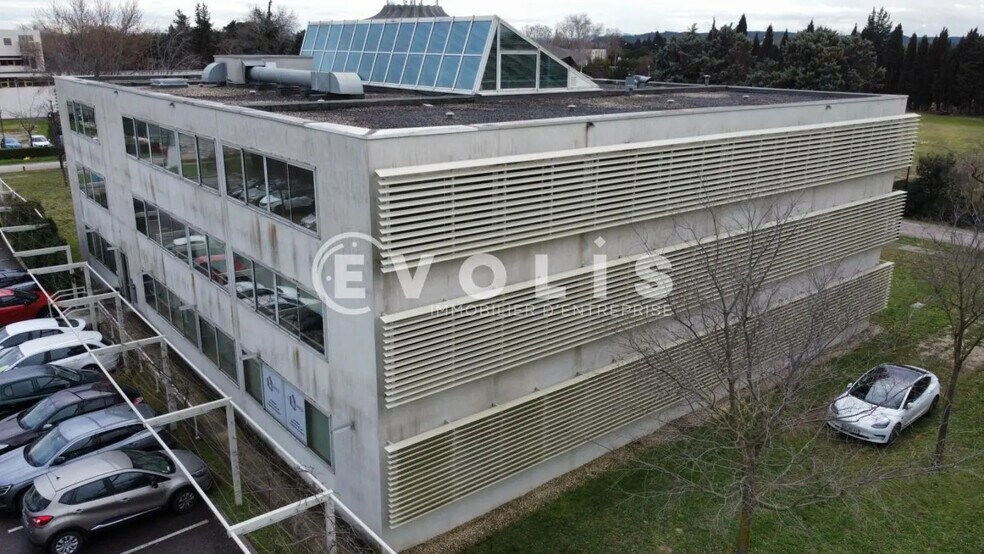 Office in Avignon to rent - Building Photo - Image 2 of 12