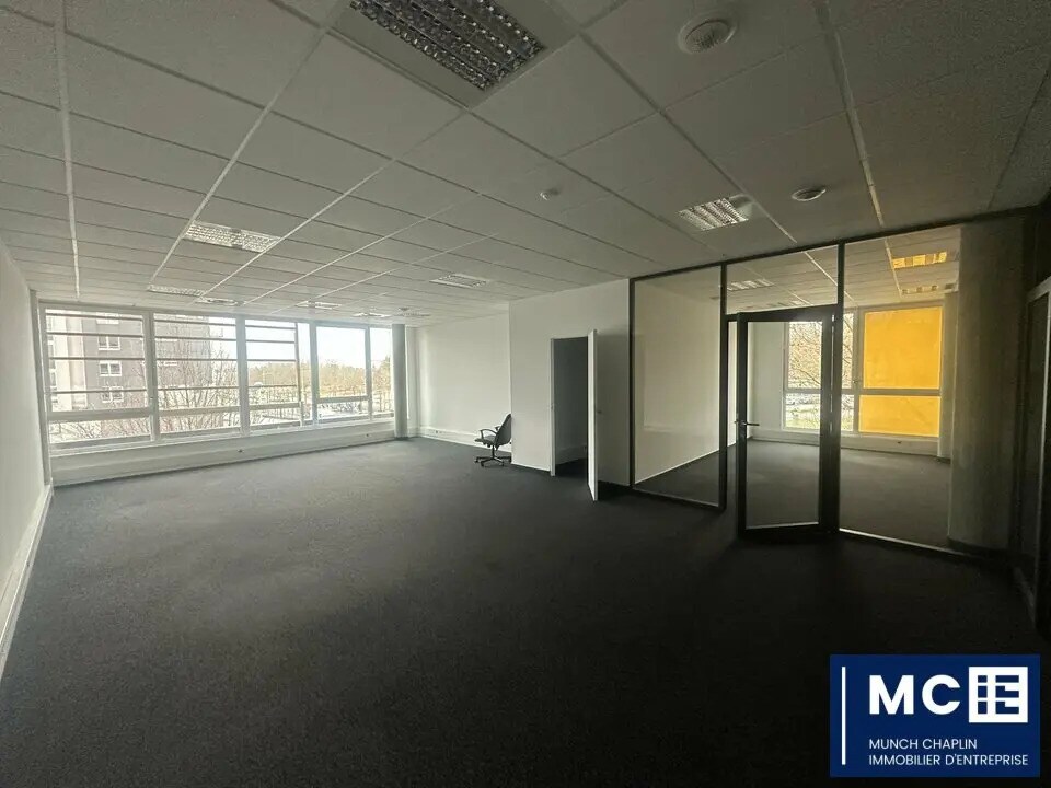 Vente Bureaux 96 m² - Photo 1