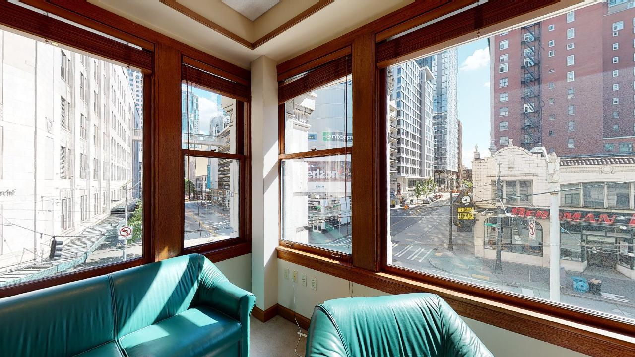 1904 3rd Ave, Seattle, WA to rent Interior Photo- Image 1 of 7