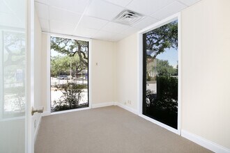 4139 Gardendale St, San Antonio, TX for rent Interior Photo- Image 2 of 7