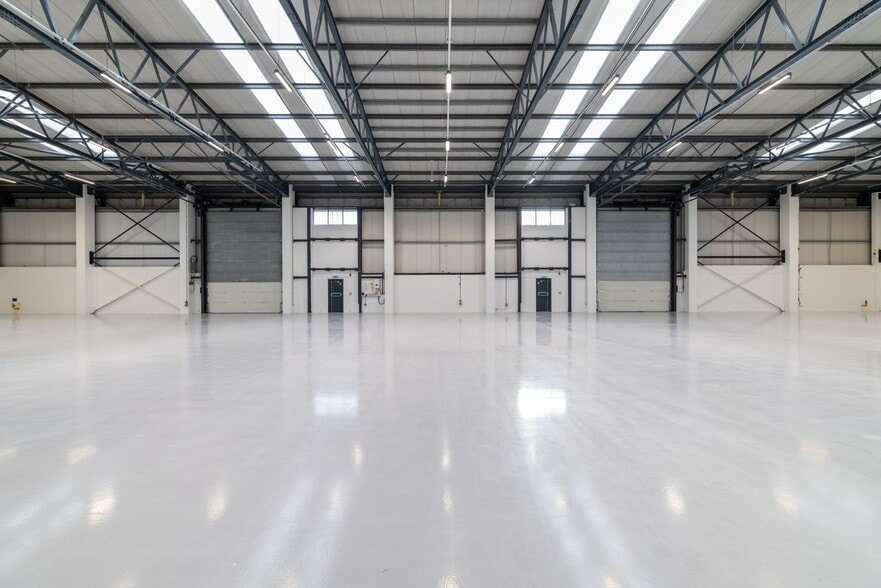 Masthead Industrial Estate, Dartford to rent - Building Photo - Image 3 of 9