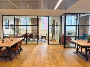 56 Berwick St, London to rent Interior Photo- Image 2 of 4