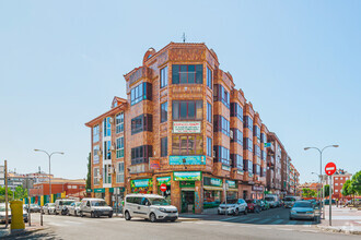 Calle Del Doctor Miguel De Aguado, 10, Fuenlabrada, Madrid for rent Primary Photo- Image 1 of 4