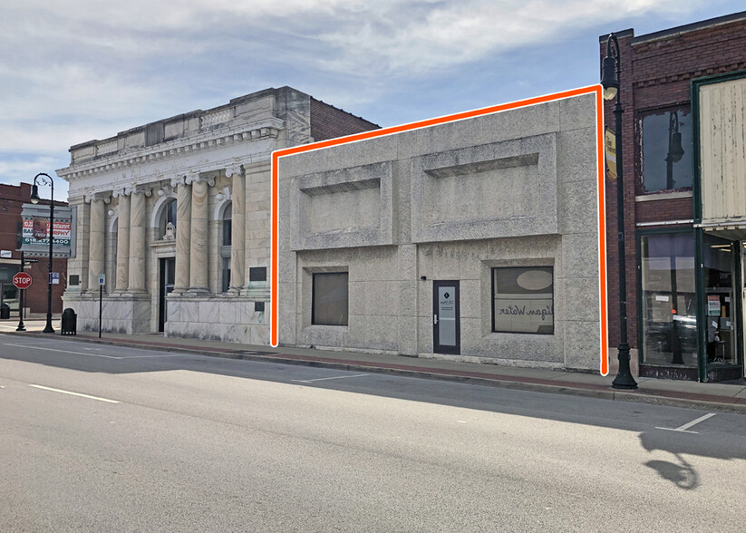 106 W Main St, Collinsville, IL for sale - Building Photo - Image 1 of 1