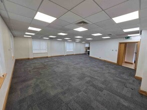 Danehill, Reading to rent Interior Photo- Image 1 of 1