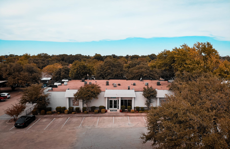 2723 Valley View Ln, Farmers Branch, TX for sale - Primary Photo - Image 1 of 1