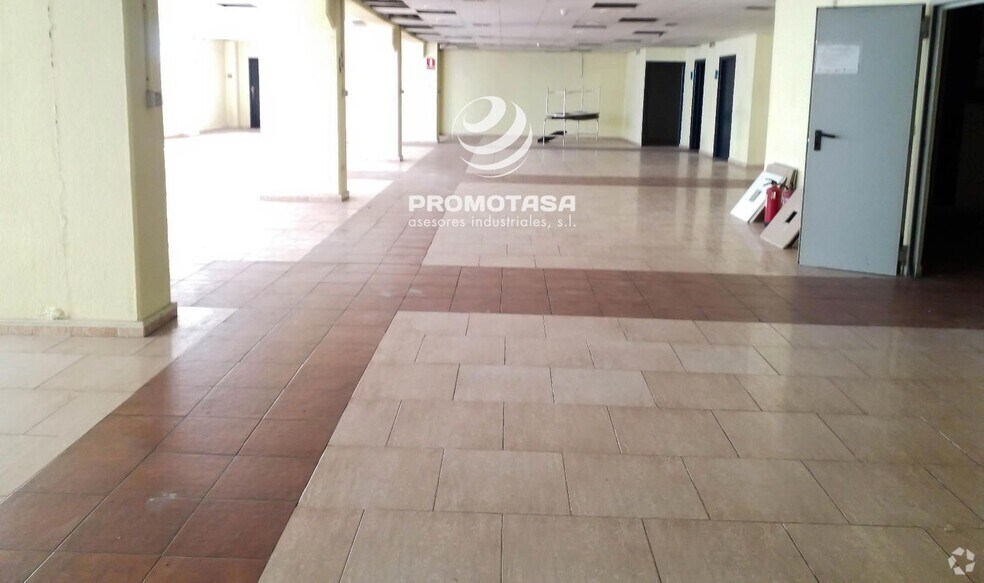 Industrial in Rivas-Vaciamadrid, Madrid to rent - Building Photo - Image 2 of 7
