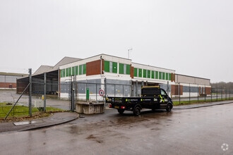 Unit 1 London By Colney, St Albans to rent Building Photo- Image 1 of 3