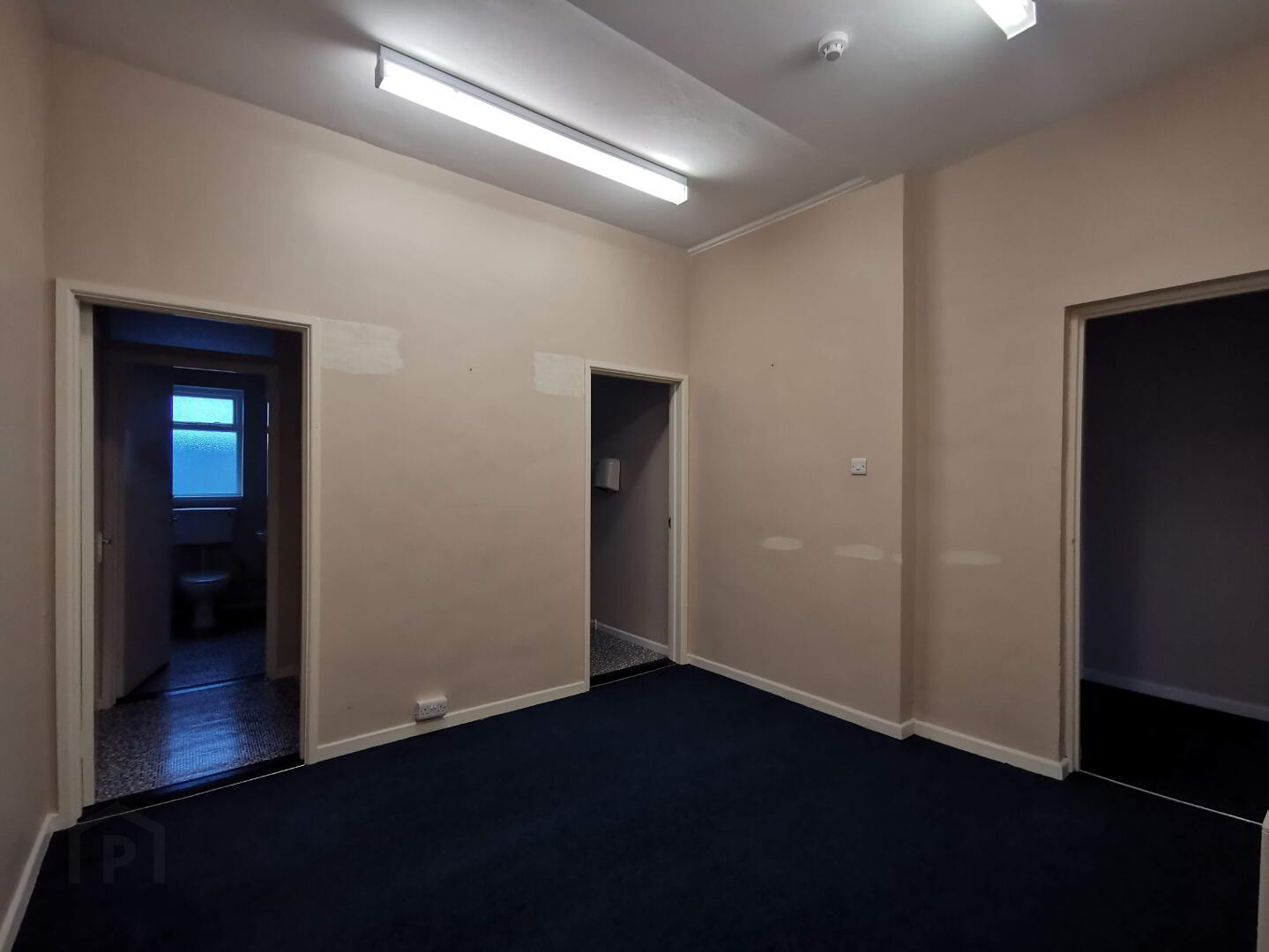 15-15B The Diamond, Londonderry to rent Interior Photo- Image 1 of 2