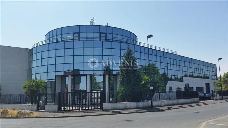 Office in Champigny-sur-Marne to rent - Building Photo - Image 1 of 1