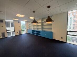 1320 19th St NW, Washington, DC to rent Interior Photo- Image 2 of 5