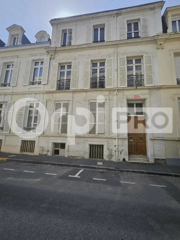 Light Industrial in Reims for sale Building Photo- Image 1 of 13