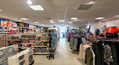 14-20 Alloway St, Ayr to rent Interior Photo- Image 1 of 2