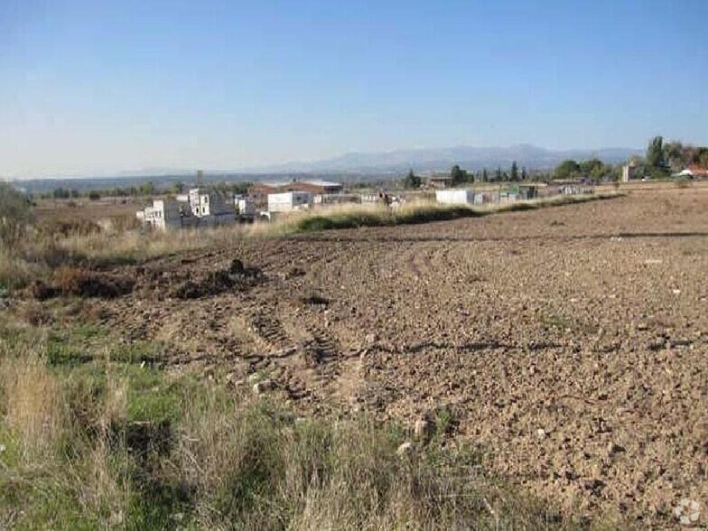 Calle Río Tajo, Algete, Madrid for sale - Building Photo - Image 2 of 6