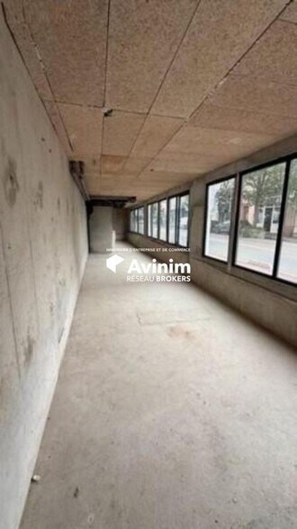 Retail in Saint-Maur-des-Fossés to rent - Interior Photo - Image 3 of 5
