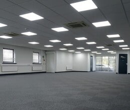 2 Swanwick Ct, Alfreton to rent Interior Photo- Image 2 of 2