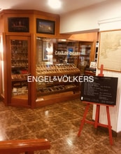 Retail in Barcelona, Barcelona to rent Interior Photo- Image 2 of 4