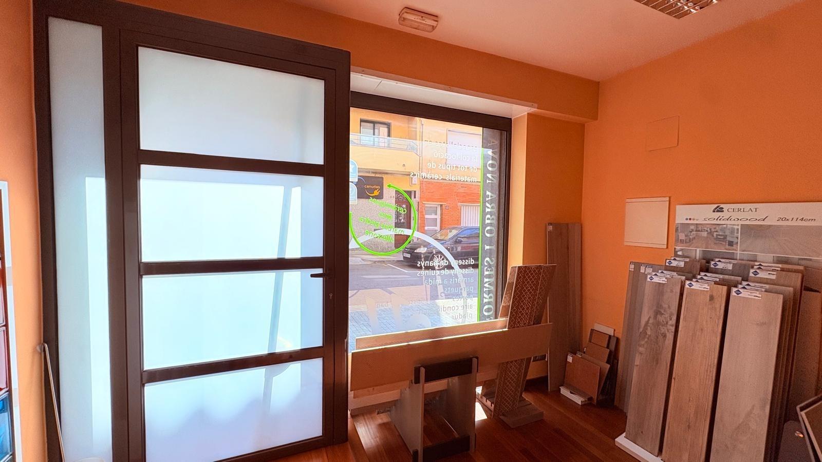 Retail in Castellar del Vallès, Barcelona to rent Interior Photo- Image 1 of 5