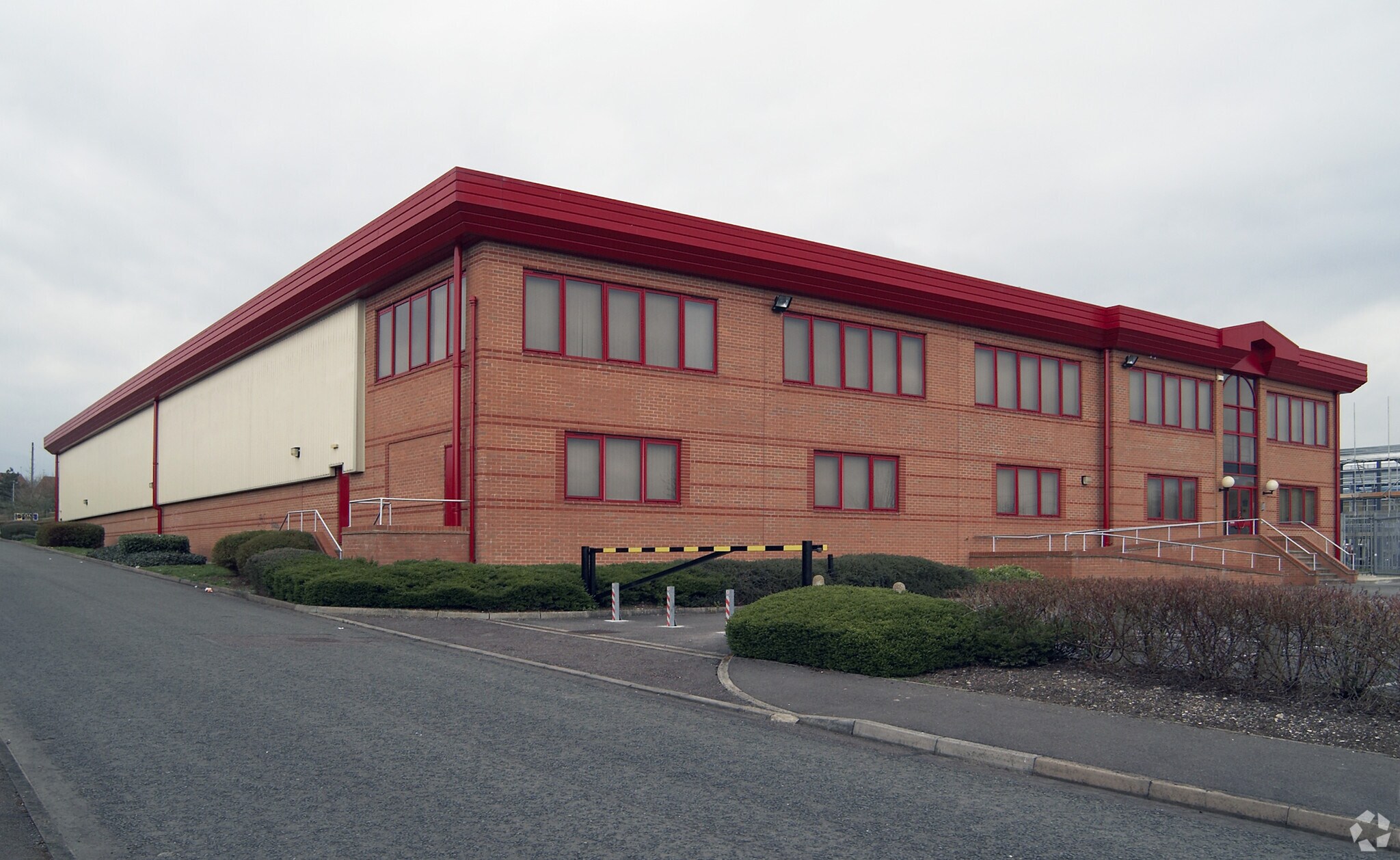 Rivermead Dr, Swindon for sale Primary Photo- Image 1 of 1