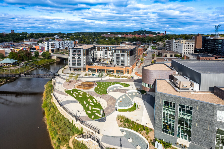 200 Eau Claire St, Eau Claire, WI for sale - Aerial - Image 3 of 9