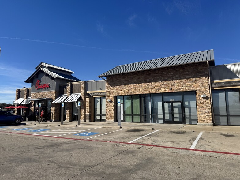 3130 Interstate Highway 30, Greenville, TX for rent - Building Photo - Image 1 of 4