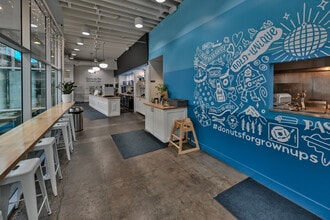 1701 SW Jefferson St, Portland, OR to rent Building Photo- Image 2 of 15