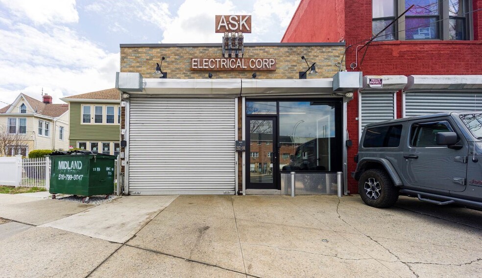 21714 Hempstead Ave, Queens Village, NY for sale - Building Photo - Image 1 of 22