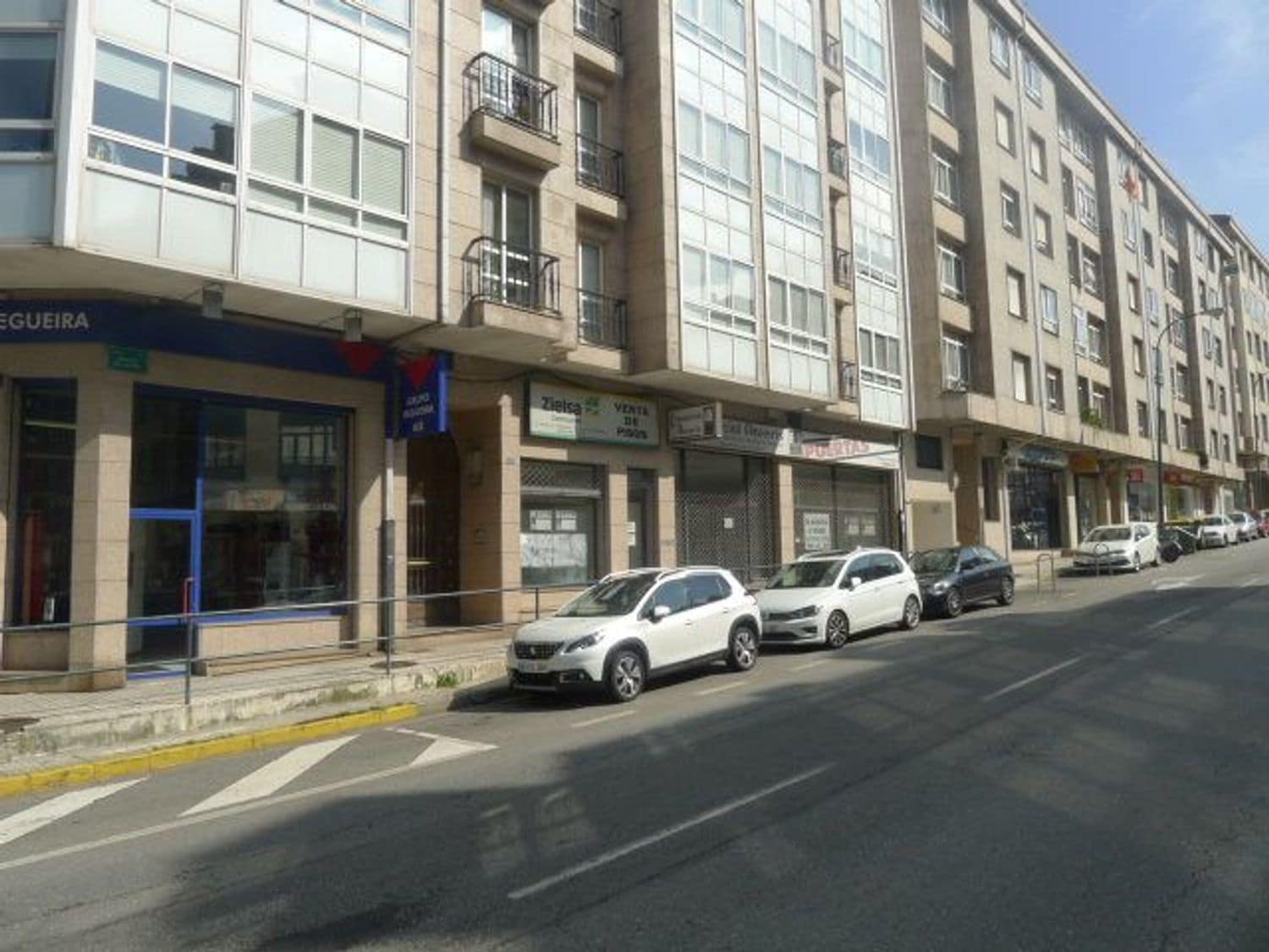 Avenida de Rosalía de Castro, 74, Ames, La Coruna to rent Building Photo- Image 1 of 16