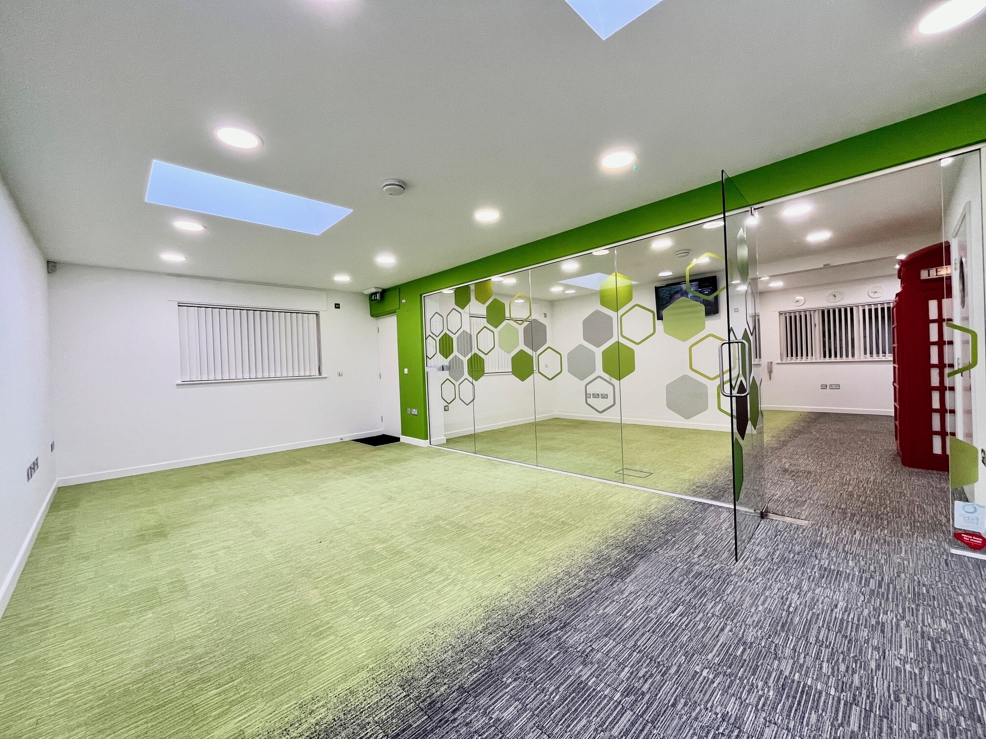 Squirrel Ln, Northampton for sale Primary Photo- Image 1 of 1