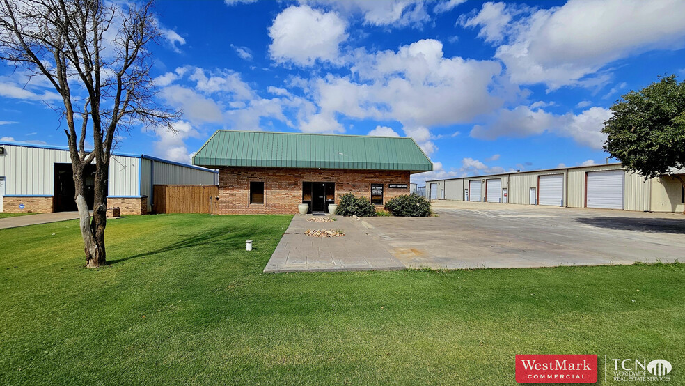 8228 Valencia Ave, Lubbock, TX for rent - Building Photo - Image 1 of 16