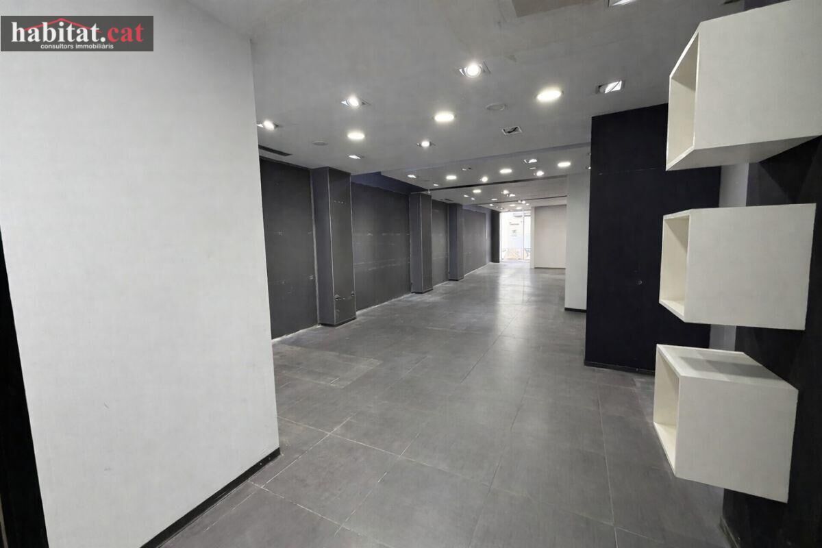 Retail in Vilanova i la Geltrú, Barcelona to rent Interior Photo- Image 1 of 3