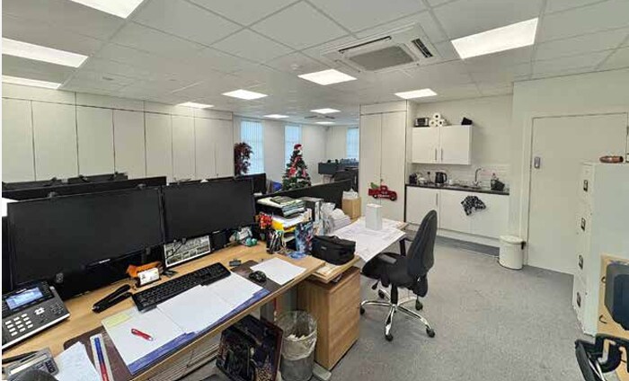 Salmon Fields, Oldham to rent Interior Photo- Image 1 of 6