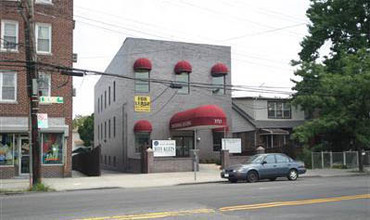 3713 E Tremont Ave, Bronx, NY for sale Primary Photo- Image 1 of 1