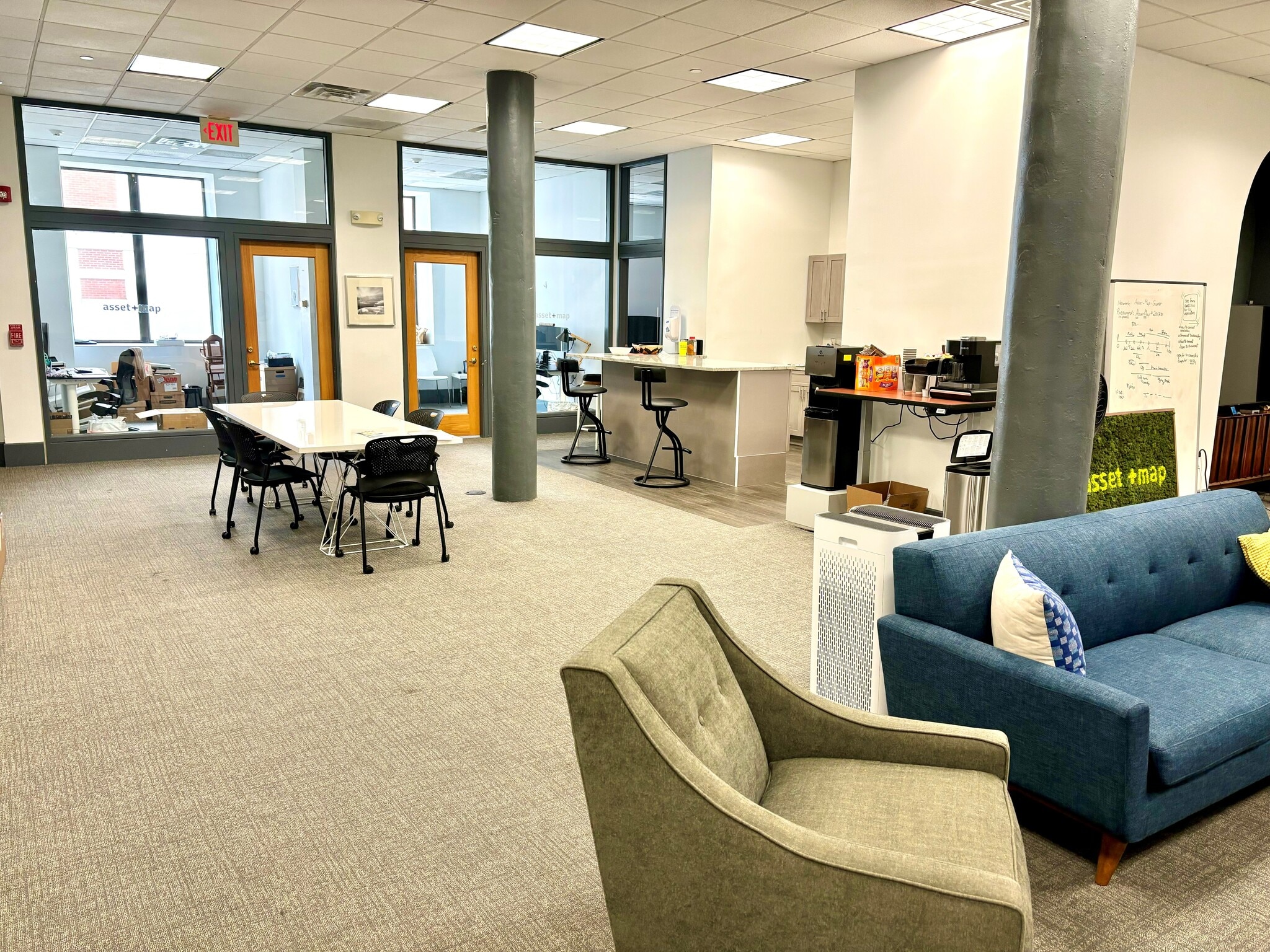 225 Arch St, Philadelphia, PA to rent Interior Photo- Image 1 of 9