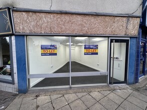 5 High St, Normanton for rent Building Photo- Image 1 of 4