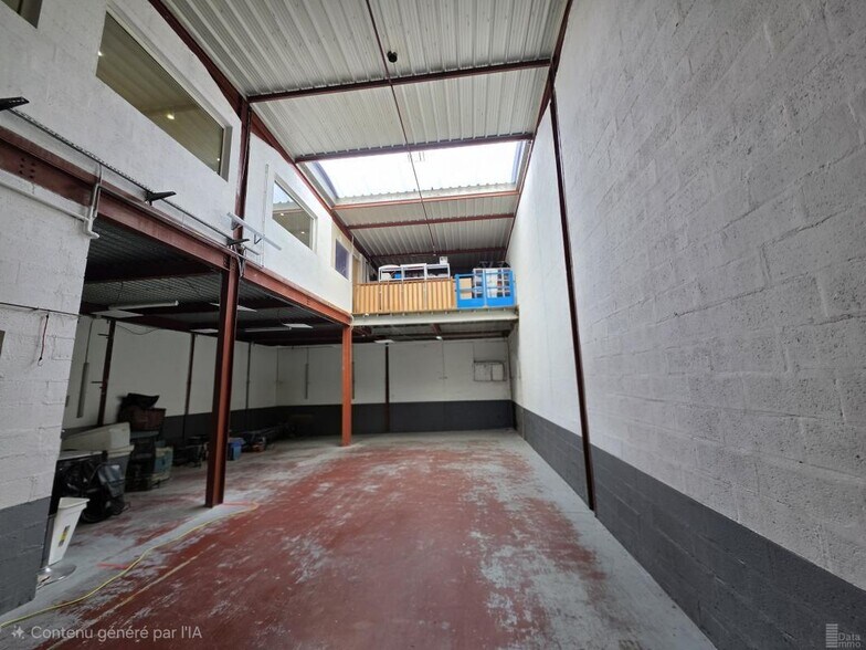 Industrial in SAINT-OUEN-L'AUMONE for sale - Building Photo - Image 1 of 10