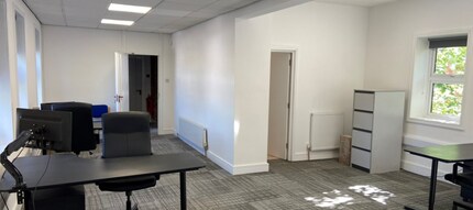 2-4 Hearsall Ln, Coventry to rent Interior Photo- Image 2 of 6