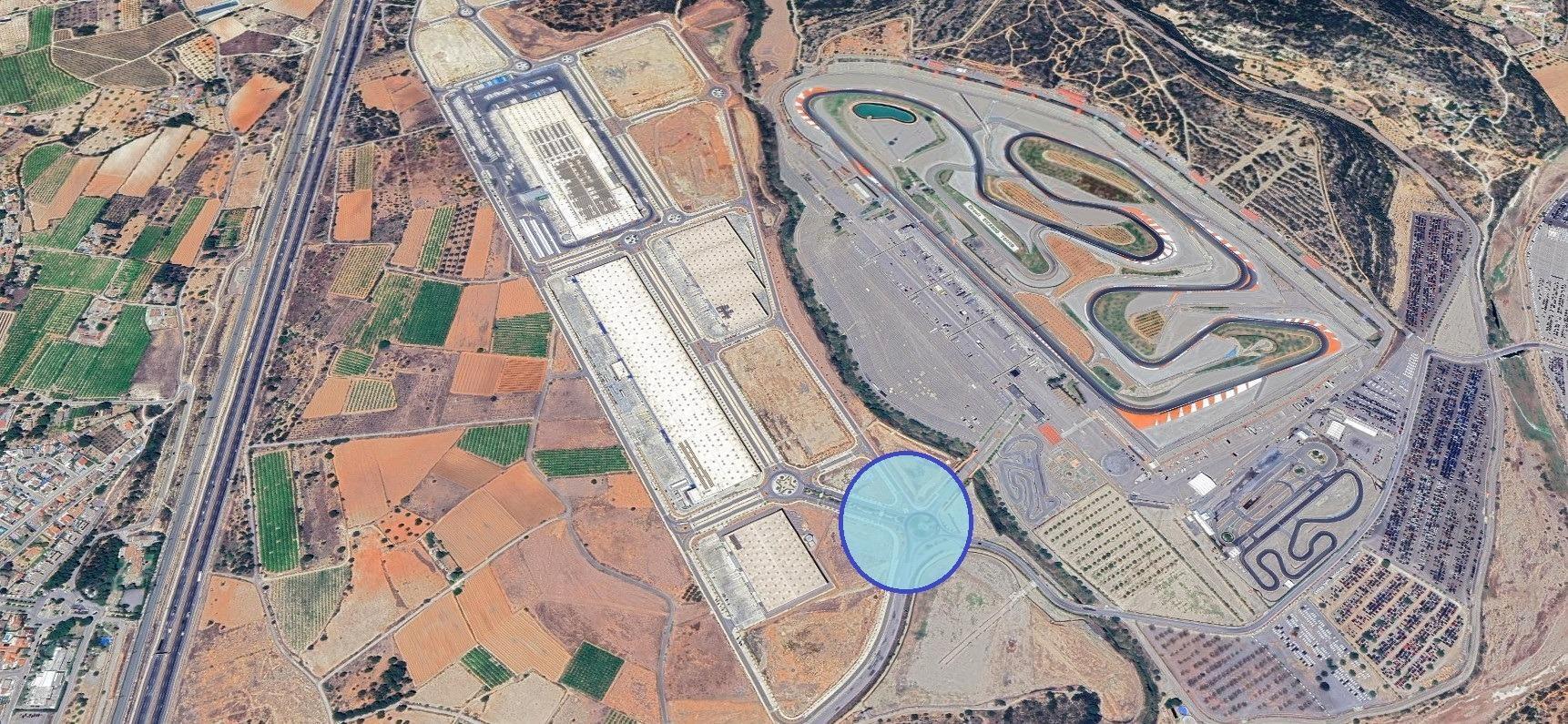 Land in Cheste, Valencia for sale Building Photo- Image 1 of 6