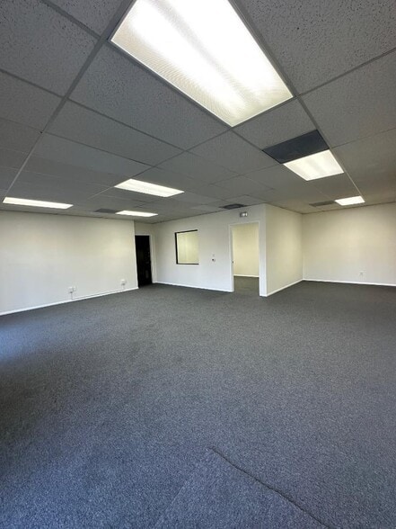 2370-2420 W Carson St, Torrance, CA to rent - Building Photo - Image 3 of 16