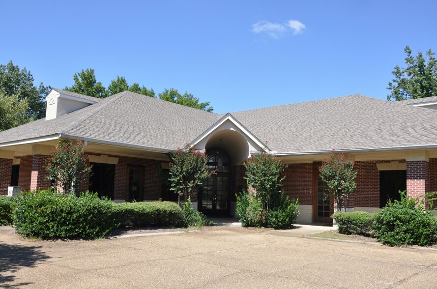 1050 Northpark Dr, Ridgeland, MS for sale - Building Photo - Image 1 of 10