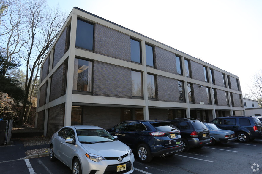 33 State Rd, Princeton, NJ for rent - Building Photo - Image 1 of 6