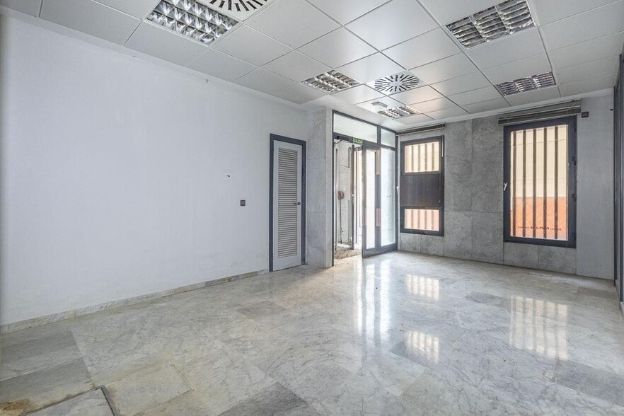 Retail in Iznalloz, Granada for sale - Interior Photo - Image 2 of 21