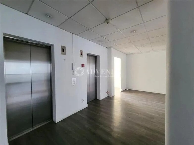 Office in Levallois-Perret to rent - Interior Photo - Image 3 of 11