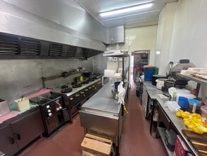 27 St. John's, Warwick to rent Interior Photo- Image 1 of 3