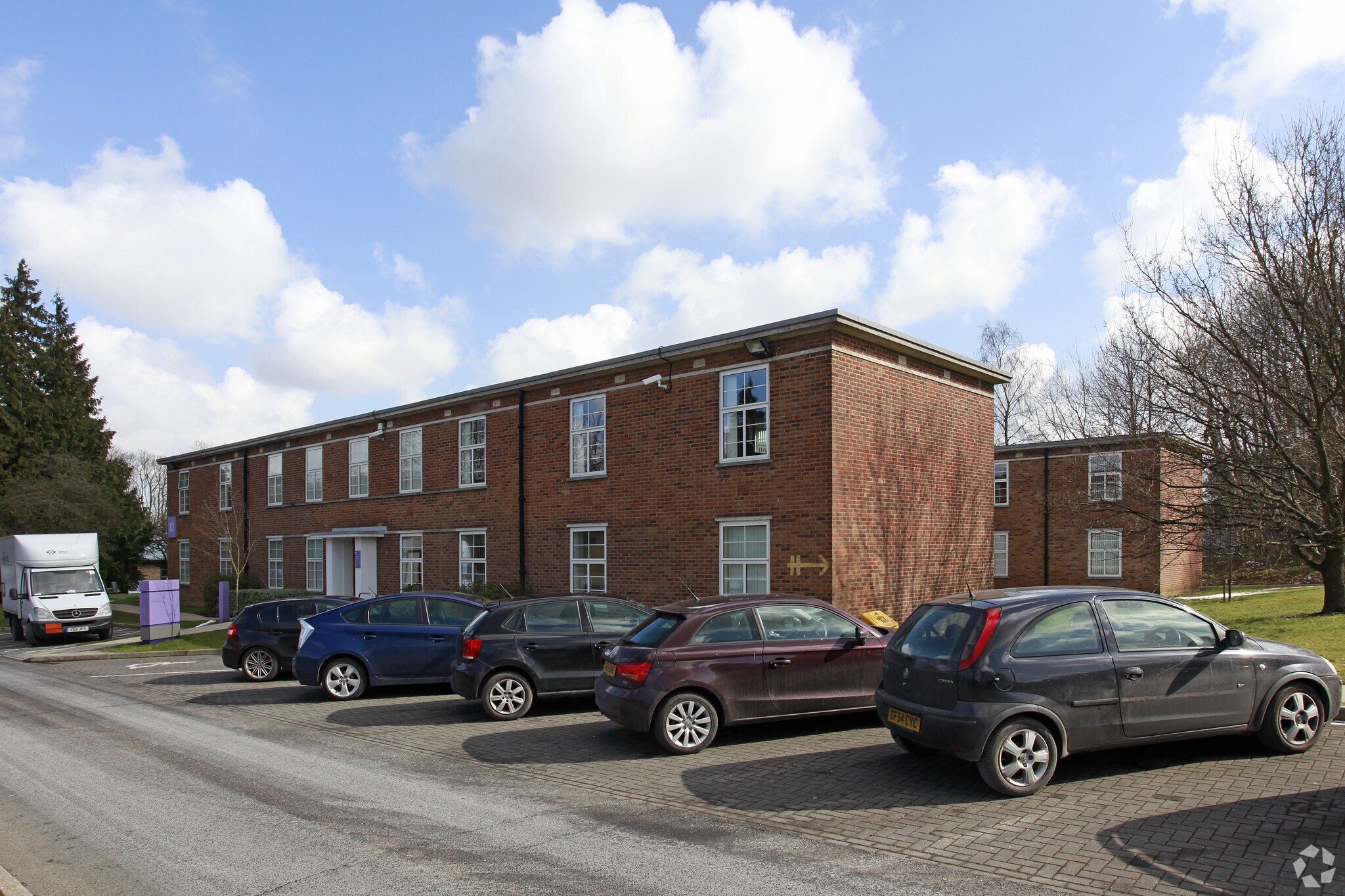 10 Churchill Sq, West Malling for sale Primary Photo- Image 1 of 1