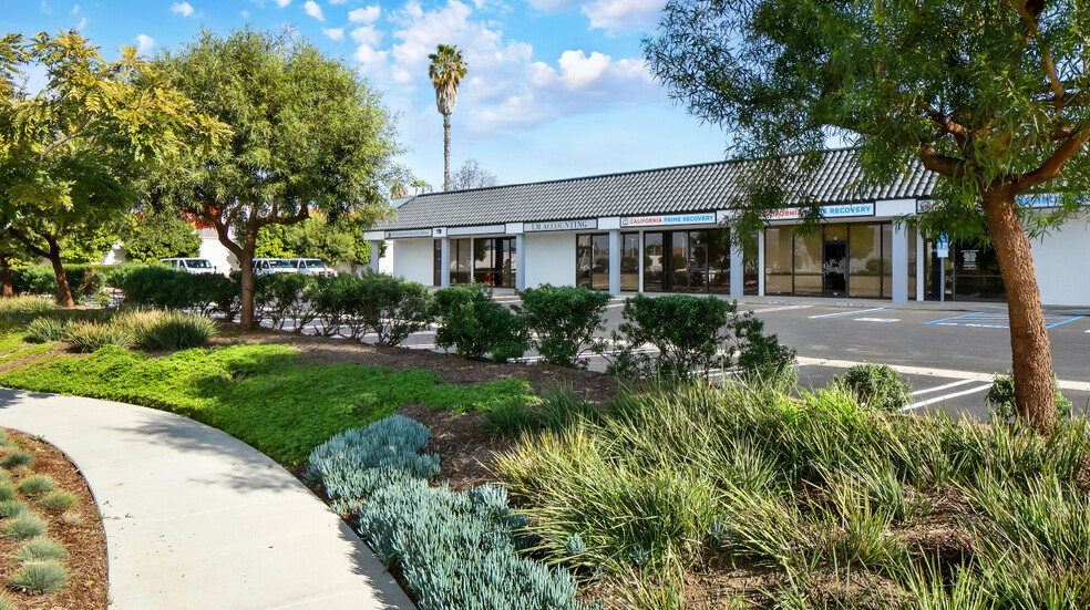 17330 Newhope St, Fountain Valley, CA for sale - Building Photo - Image 3 of 6