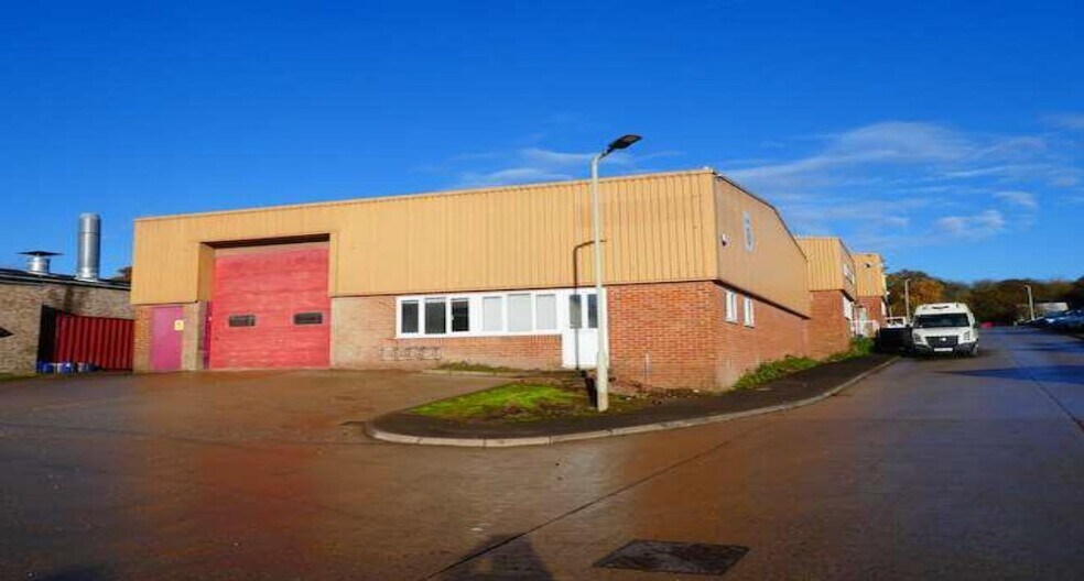 Turnpike Rd, Newbury for sale - Building Photo - Image 1 of 1