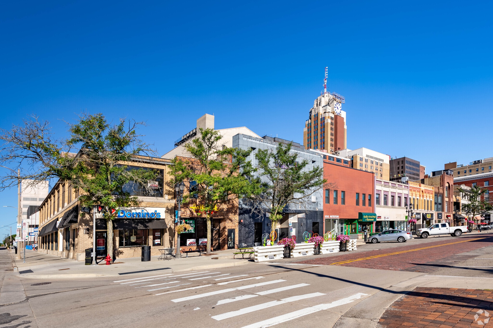 110 W Washtenaw St, Lansing, MI to rent Primary Photo- Image 1 of 16