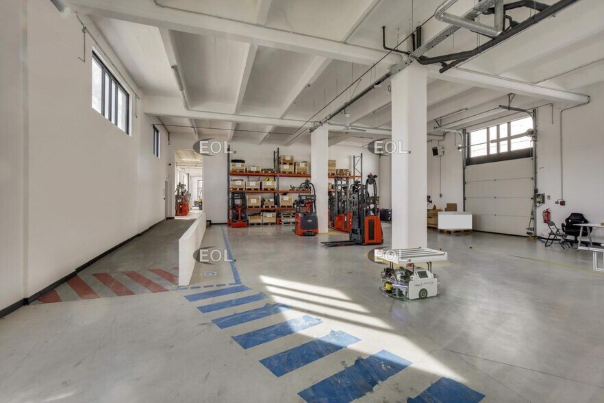 Light Industrial in Ivry-sur-Seine to rent - Building Photo - Image 3 of 28